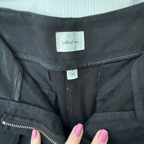 Aritzia Picture Cargo Pant, size 2, colour black - Picture 4 of 5